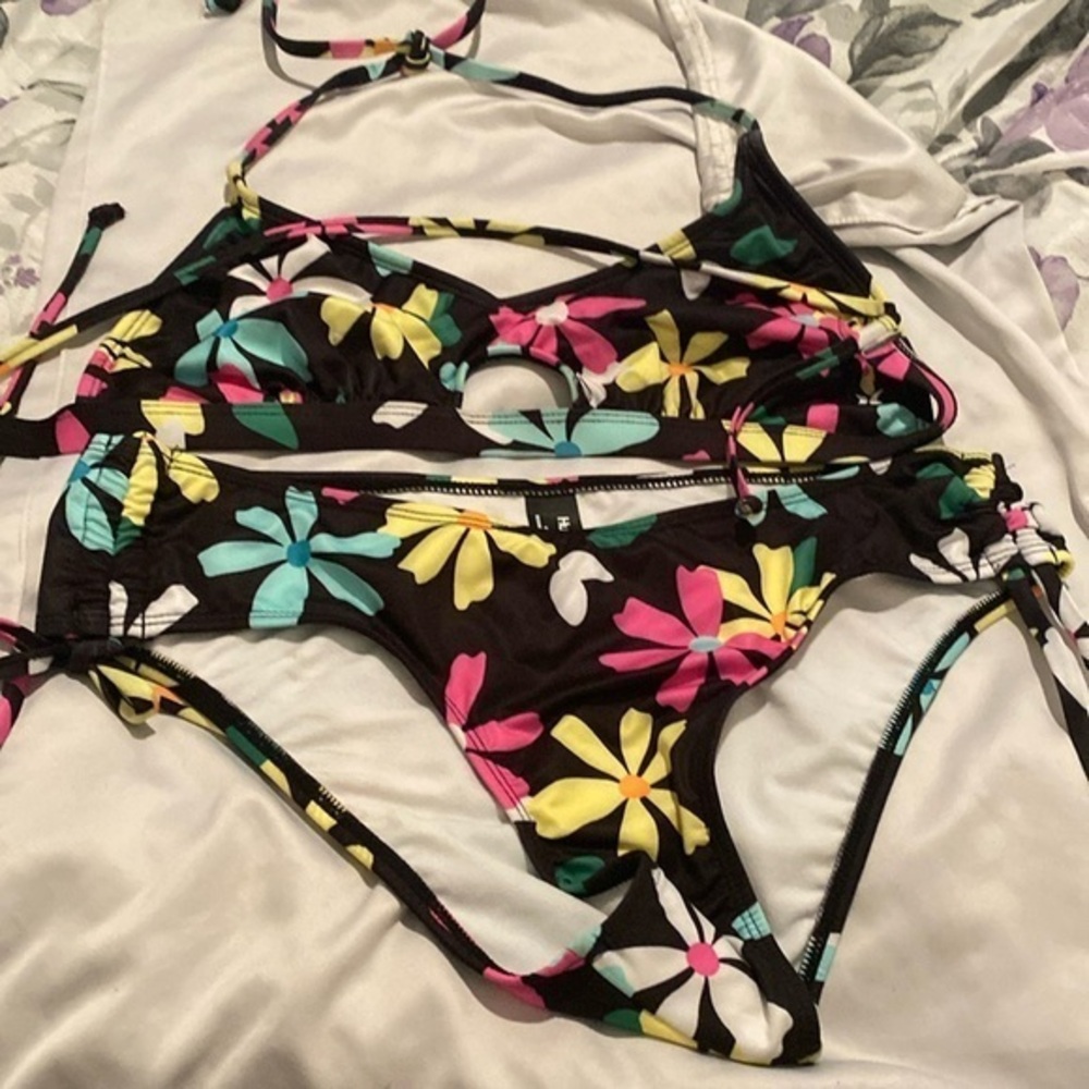 Hurley floral bikini